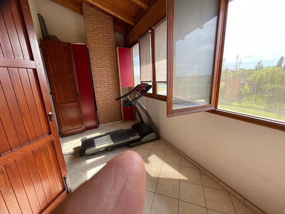 Piccola Venezia E Mare Apartment Llido Degli Estensi Ngoại thất bức ảnh