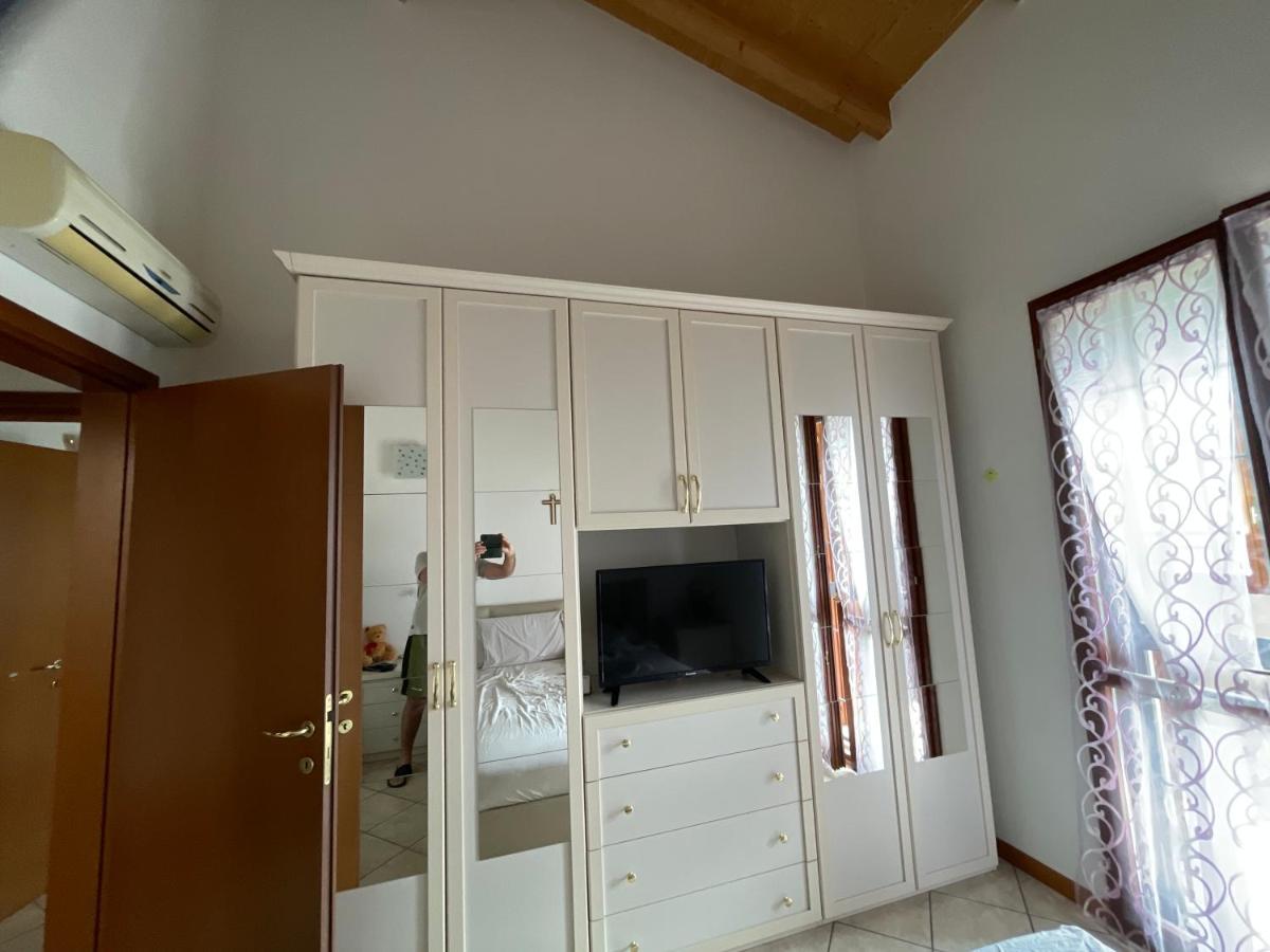 Piccola Venezia E Mare Apartment Llido Degli Estensi Ngoại thất bức ảnh